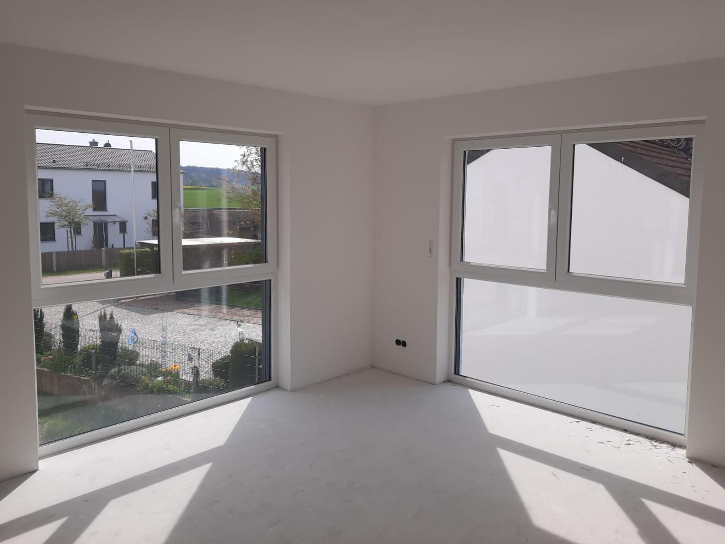 7f8c054e-b2e8-430a-90b8-5c3837046283